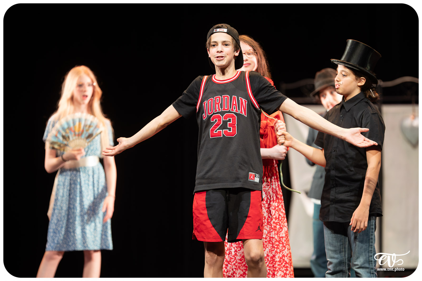 LES FEMMES SAVANTES (ATELIER THÉÂTRE DU COLLÈGE FOCH)